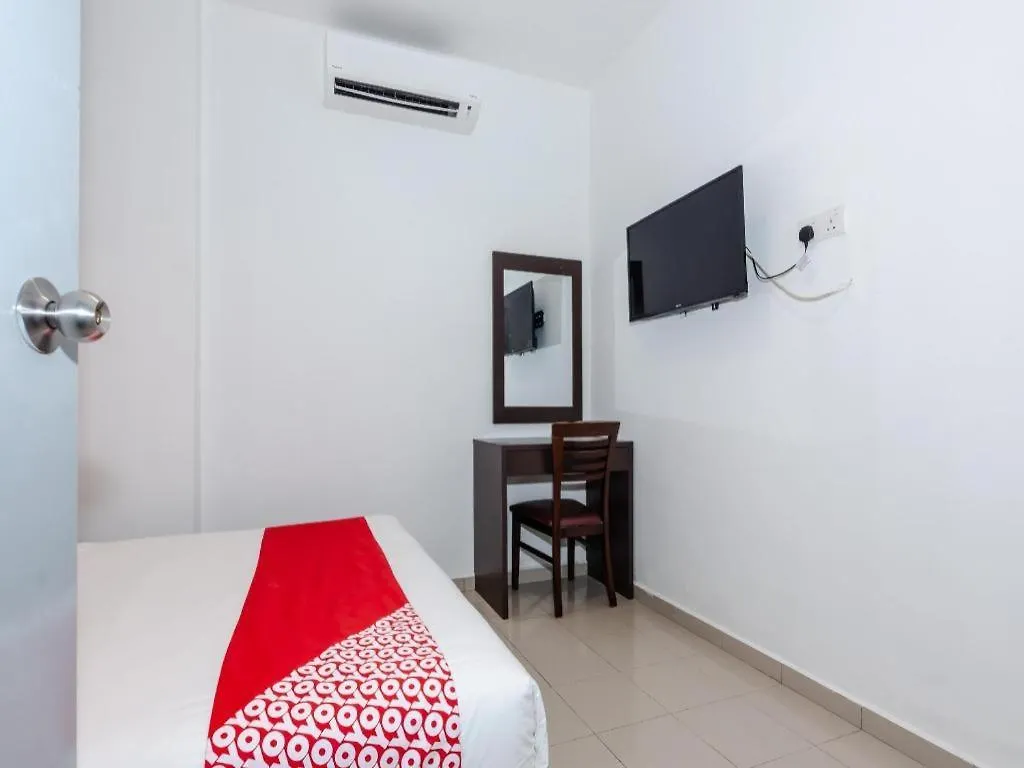 Oyo 1090 Hollitel Hotel Melaka