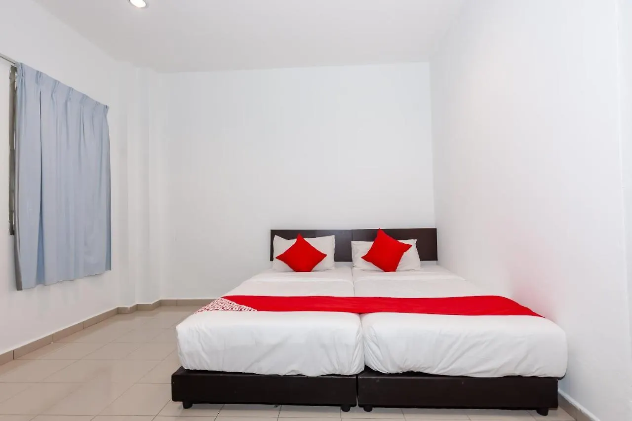 Oyo 1090 Hollitel Hotel Melaka